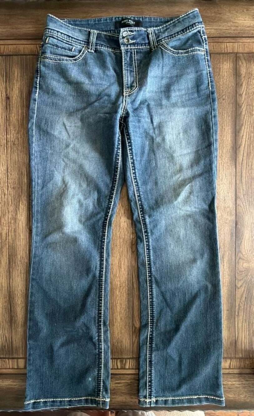 Nine West Jeans Size 10/29 Average Bling Embellished Pocket Bootcut Jeans